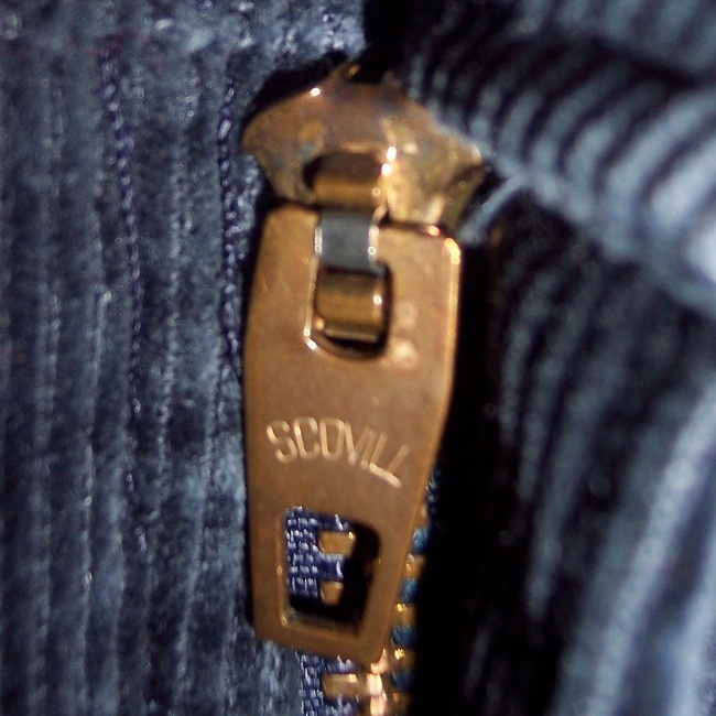 Vintage Clothing 1950's Crown Zipper Details