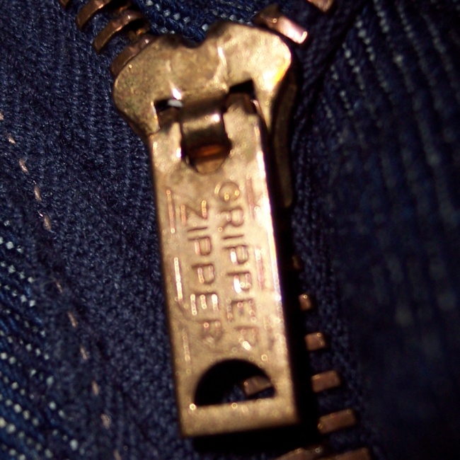 Remarkable YKK Vintage Zipper: OLD AMERICAN￼